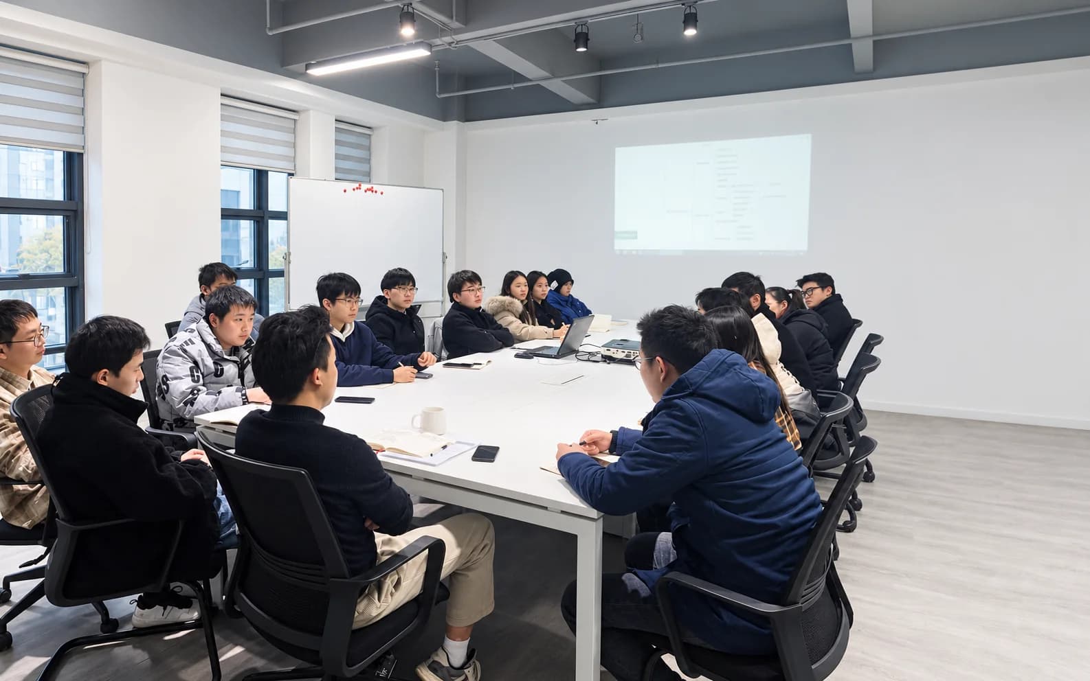 三七互联口腔增长团队开展运营与资料建设协作